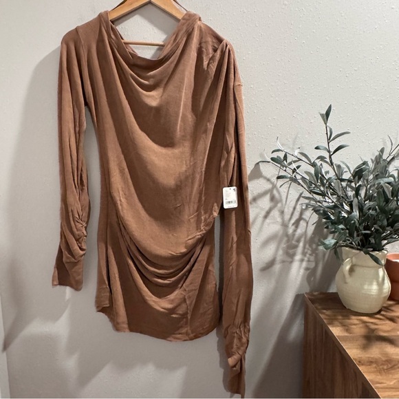 Free People NWT Size XL Brown All Day Tunic Ruched Wide Off Shoulder Stretch - Picture 1 of 8